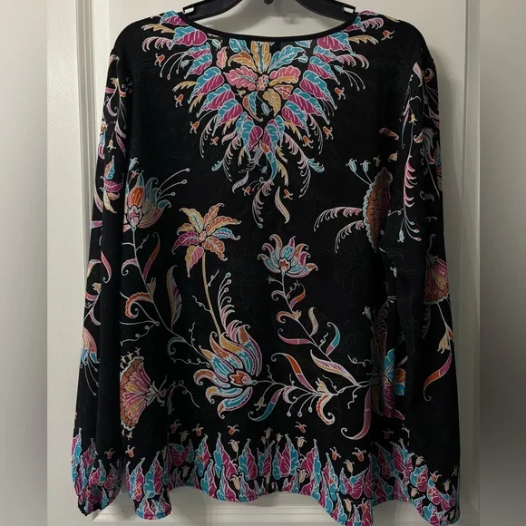 Bob Mackie Wearable long sleeve top size Large - Picture 3 of 8